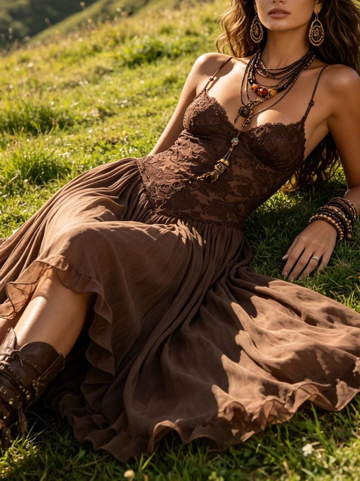 Élise | Robe longue en mousseline et dentelle marron