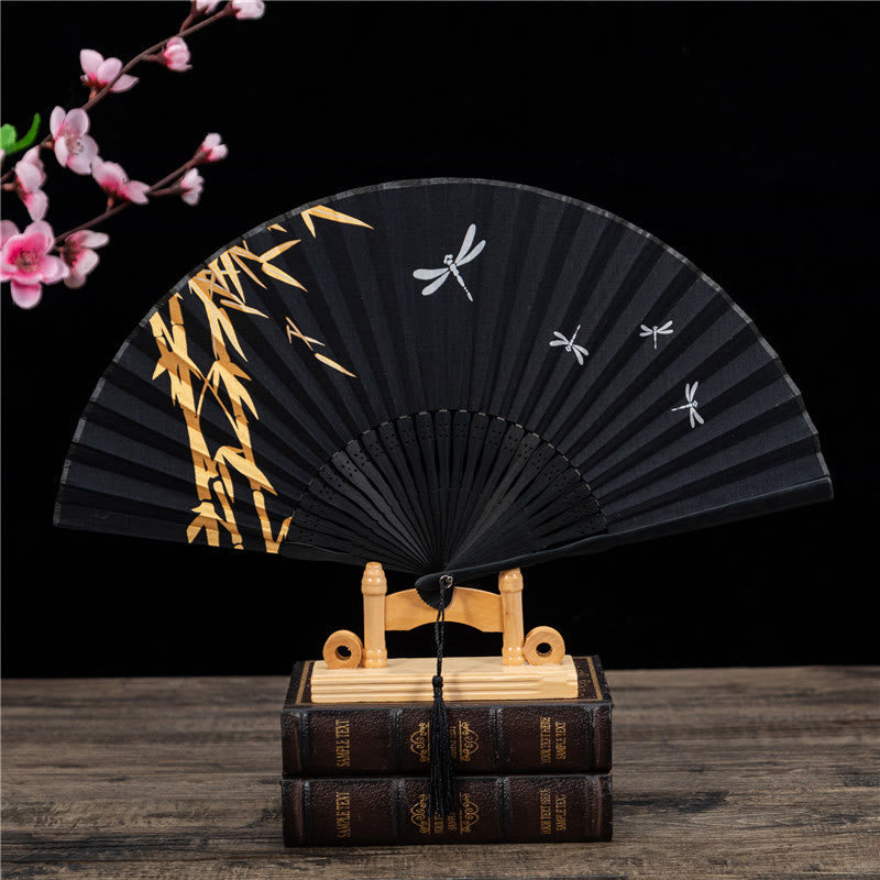Handgefertigter Faltfächer aus Baumwolle und Leinen mit Buddha-Steinen, chinesischen Schriftzeichen und goldener Libelle – 22 cm
