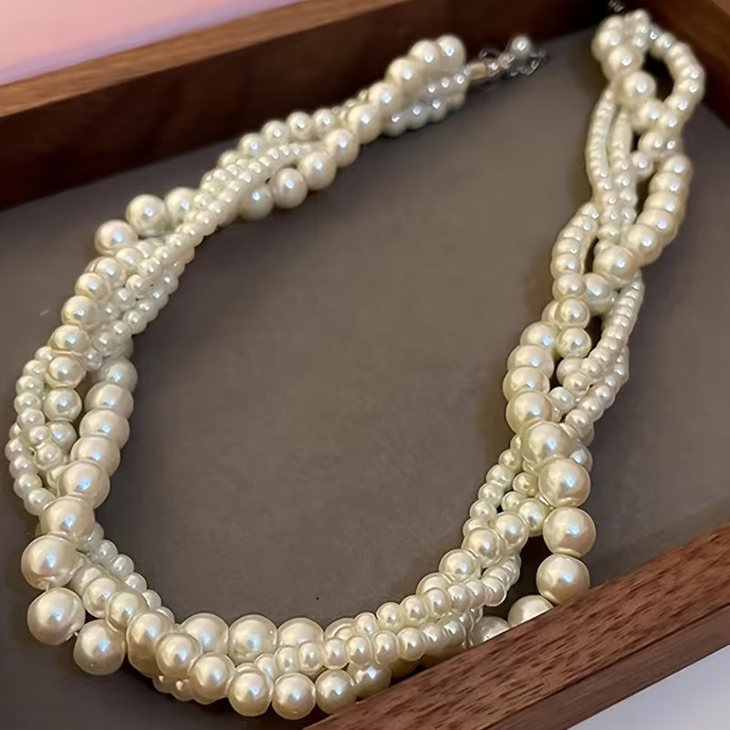 Collier élégant à perles statement