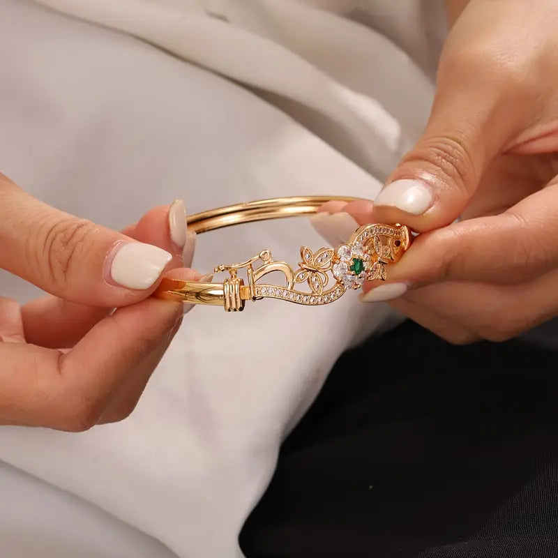 Isla Beaumont Gold Bracelet