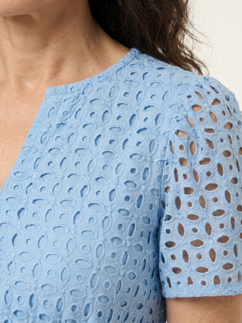 Brielle | Robe midi à manches courtes avec décolleté en V