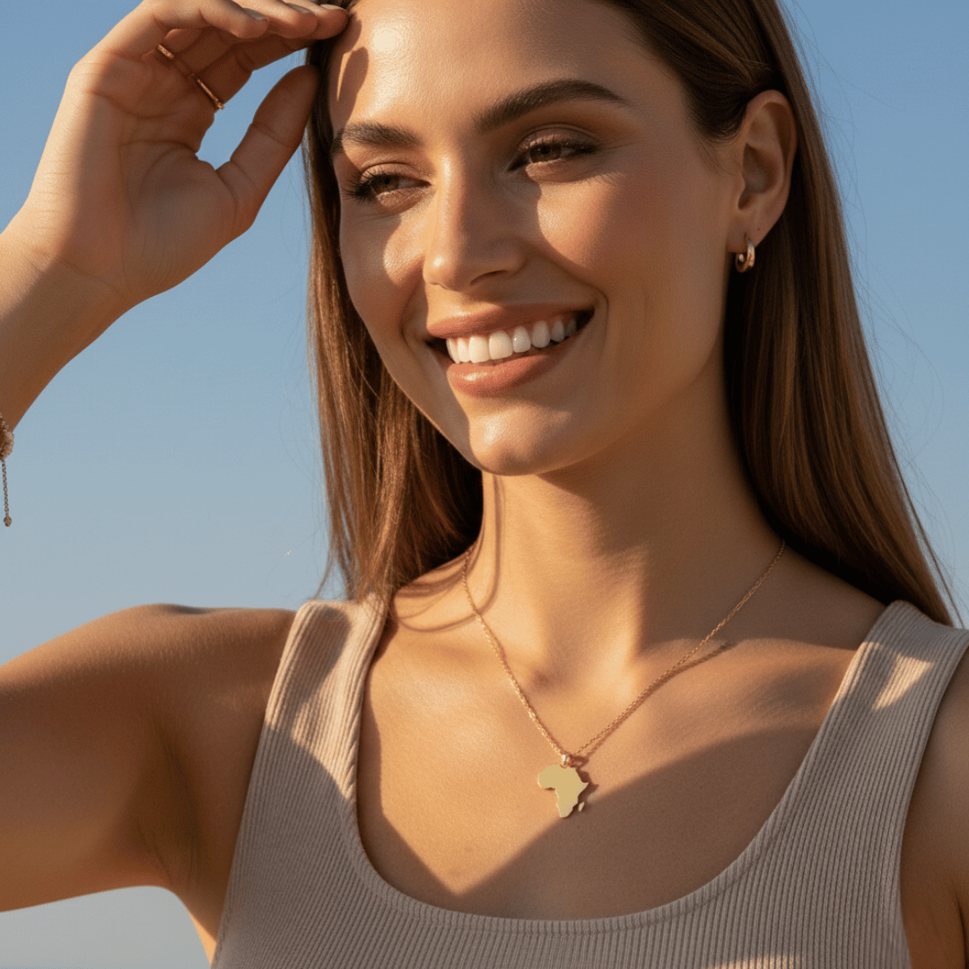 Lindoria™ - Zarte Halskette mit Länderkarte aus 18k Gold