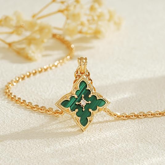 Émeraude Trèfle en Pendentif | Or