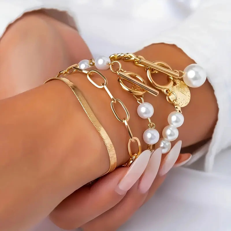 Ensemble luxueux de bracelets en perles superposés
