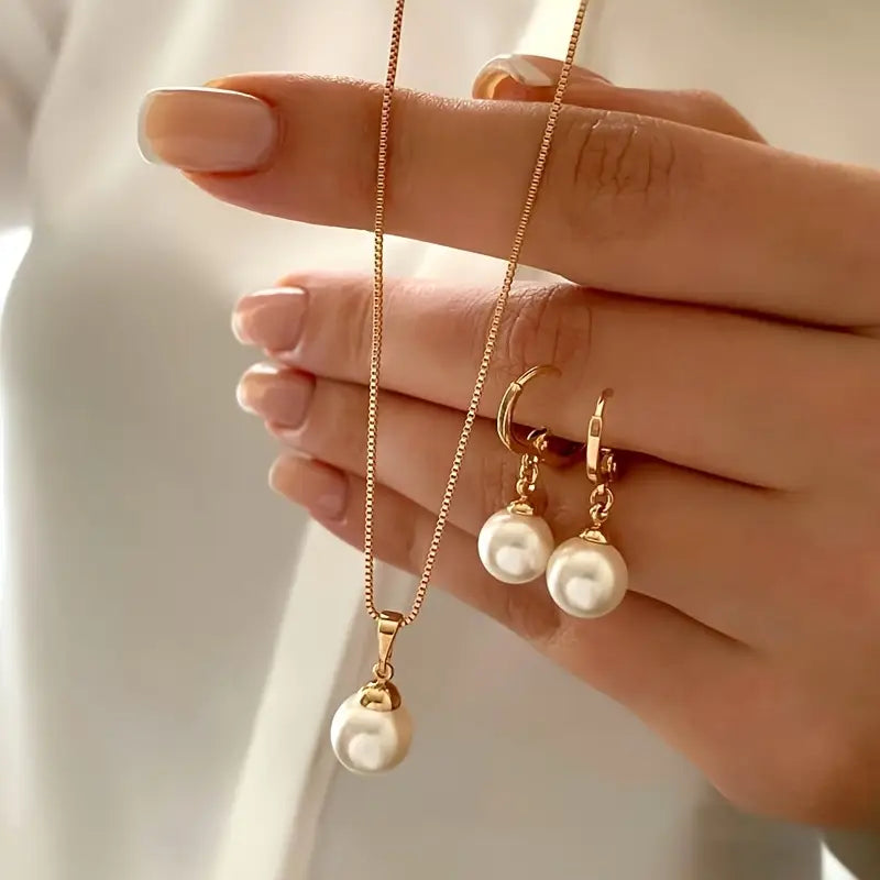 Ensemble de colliers de perles élégant et gracieux