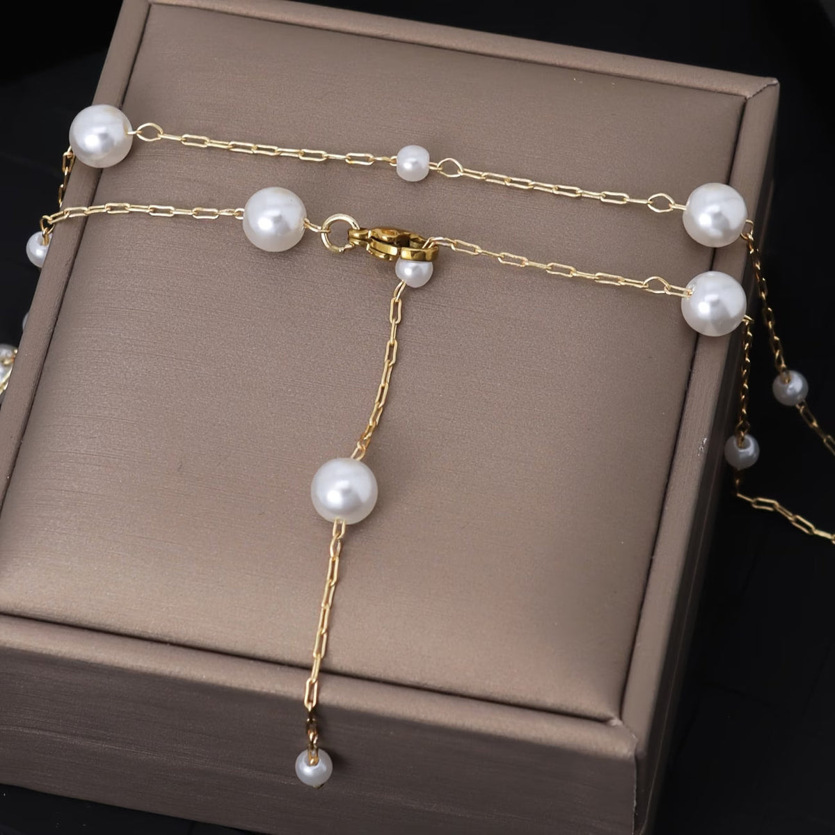 Collier élégant de perles célestes