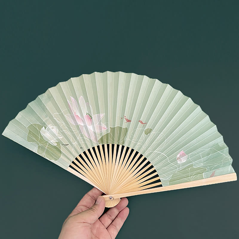 Handgefertigter Papier-Bambus-Faltfächer mit Buddha-Steinen, Lotusblumen, Blättern und Koi-Fischen