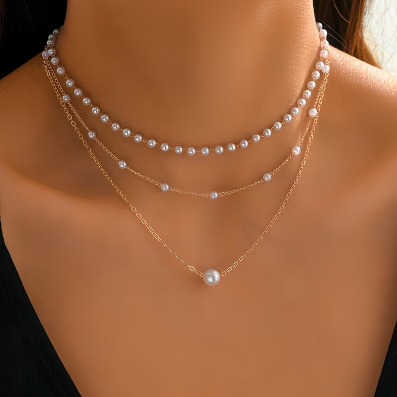 Le set de colliers à couches Trinity avec perles