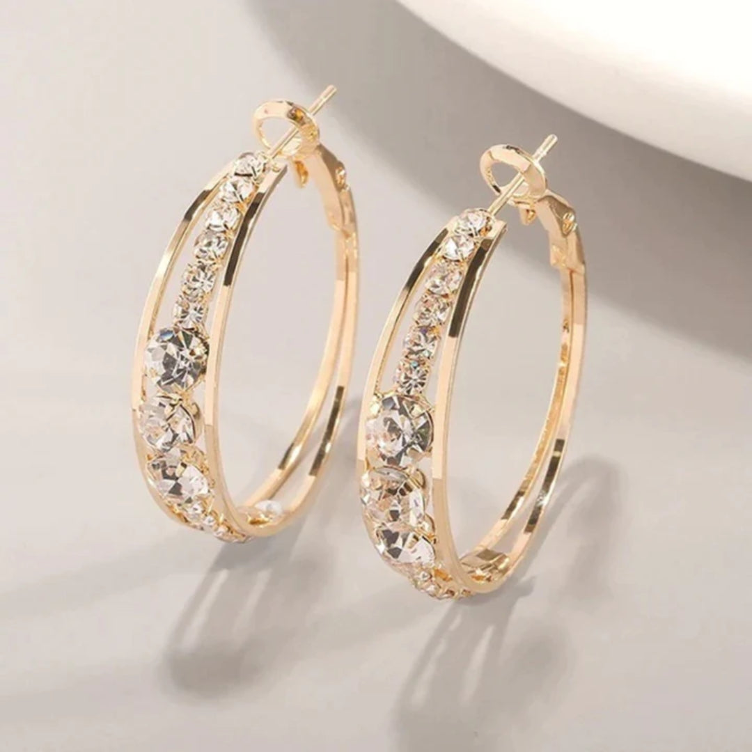 Boucles d'oreilles créoles élégantes dorées à paillettes