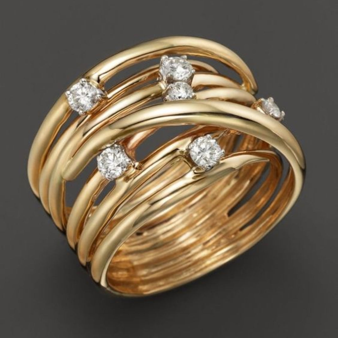 Bague vintage élégante en or avec zirconias