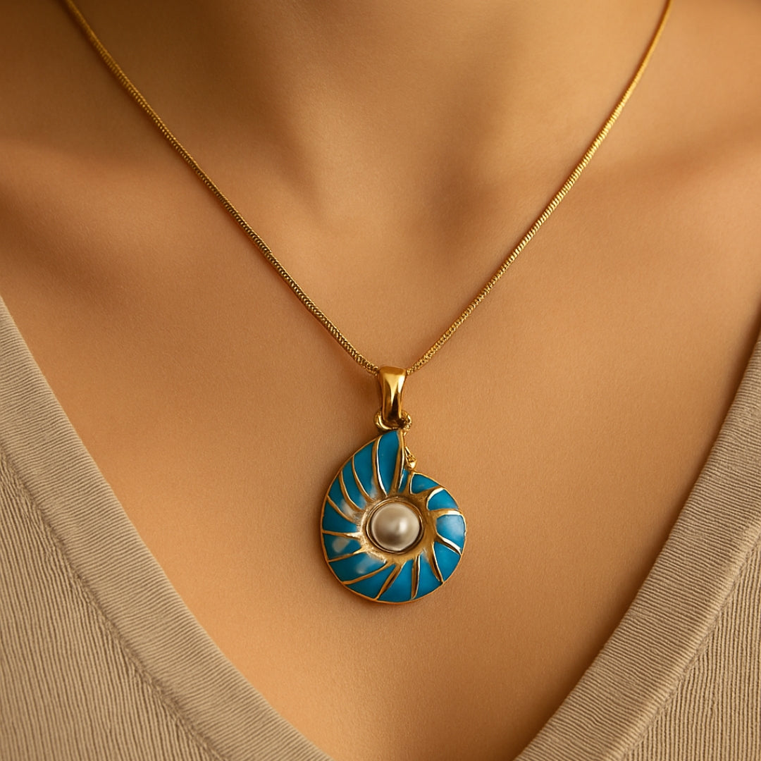 Collier pendentif perle de coquillage