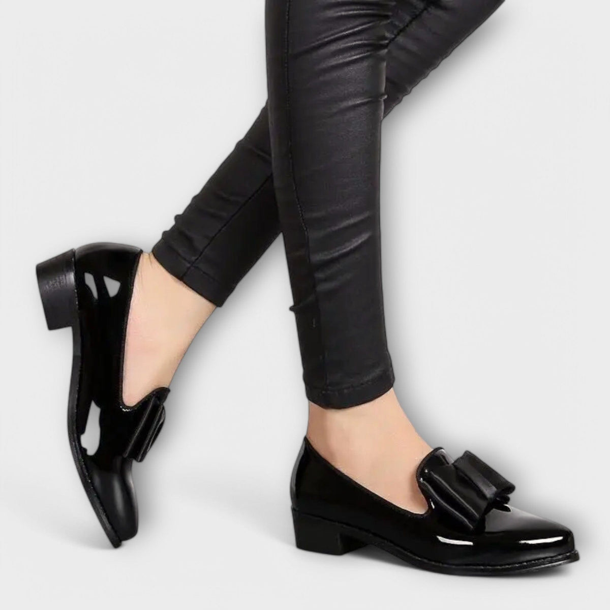 Elanette™ - Elegante Halbschuhe mit kontrastierendem Band