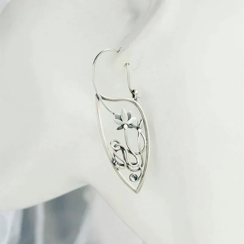 Boucles d'oreilles en argent sterling avec motif fleur de lotus