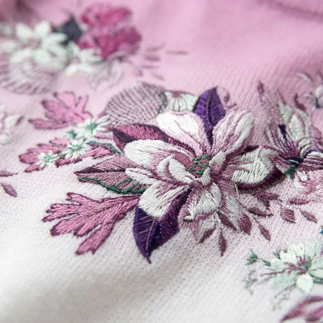 Alba | Pull à motif floral avec col roulé