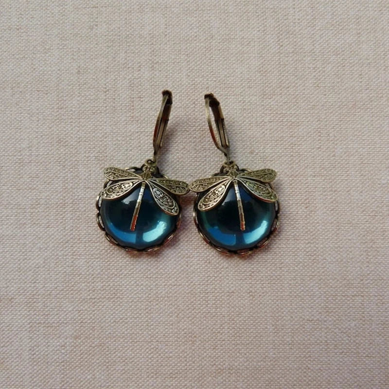 Boucles d'oreilles anciennes dorées avec cristaux en forme de libellule