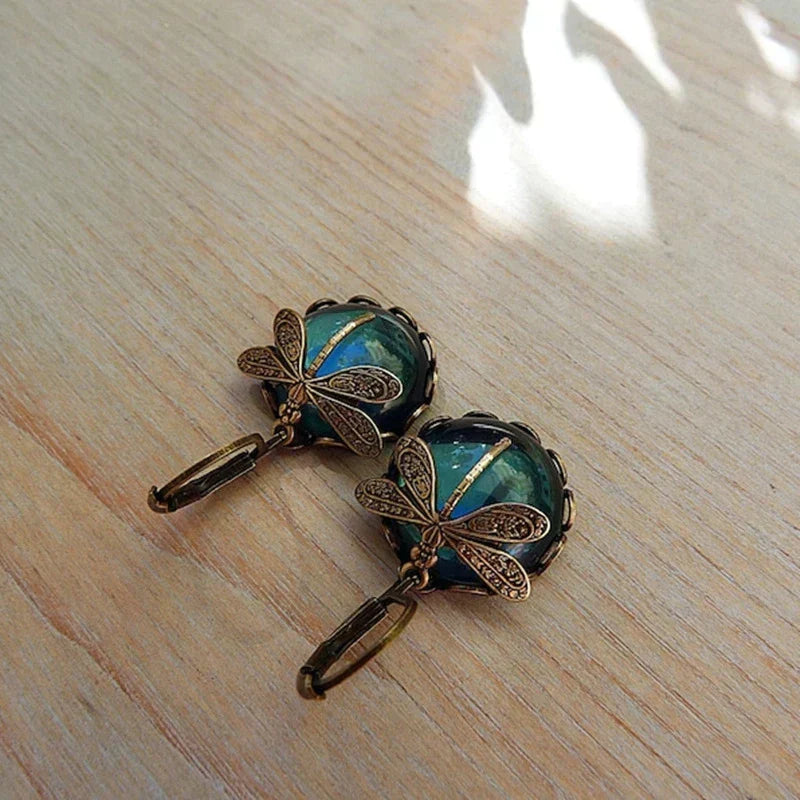 Boucles d'oreilles anciennes dorées avec cristaux en forme de libellule