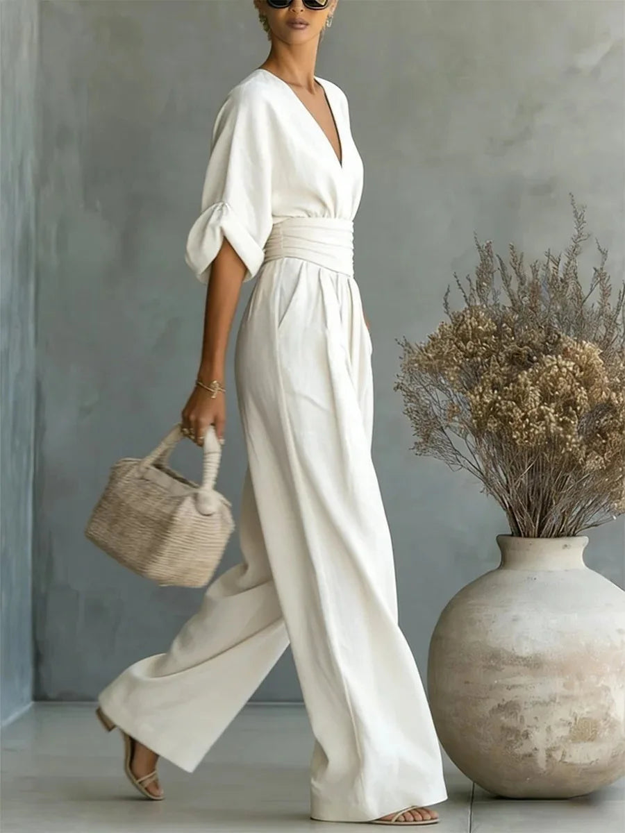Victoria - Hochtaillierter Jumpsuit mit V-Ausschnitt