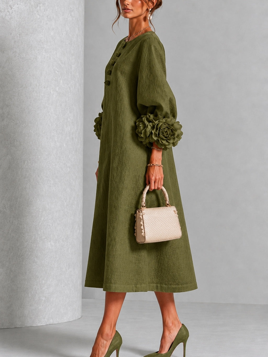Capucine | Robe midi à manches bouffantes et boutons floraux
