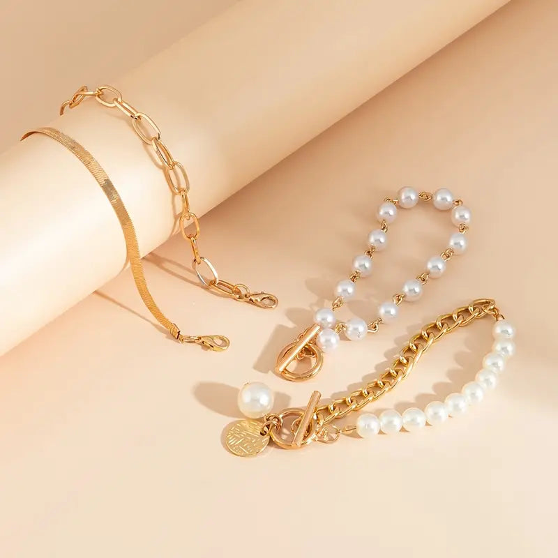Ensemble luxueux de bracelets en perles superposés
