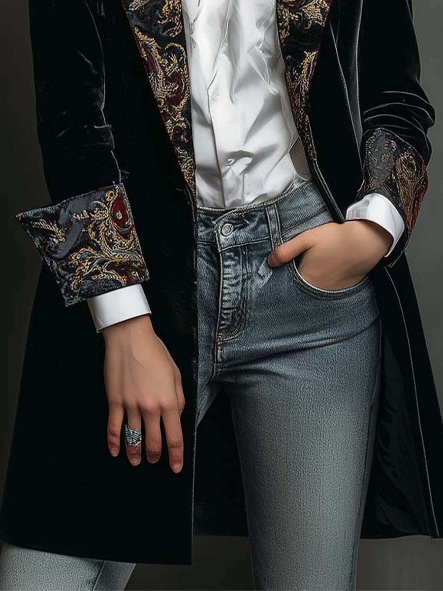 Léontine | Blazer cintré noir à motif baroque