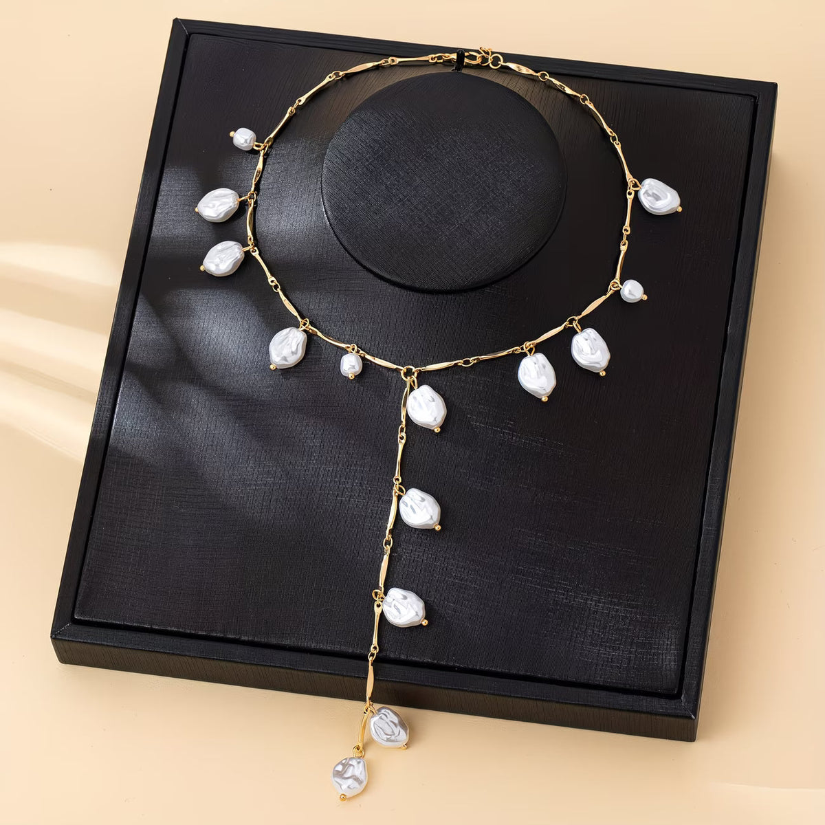 Collier cascade de perles mystiques