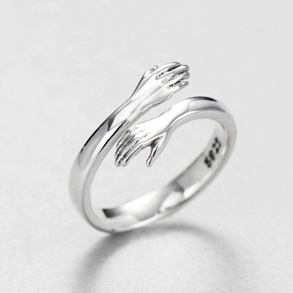 Bague Ajustable Étreinte à Finition Argentée