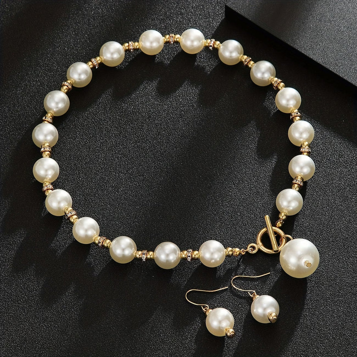 Ensemble de colliers de perles massives