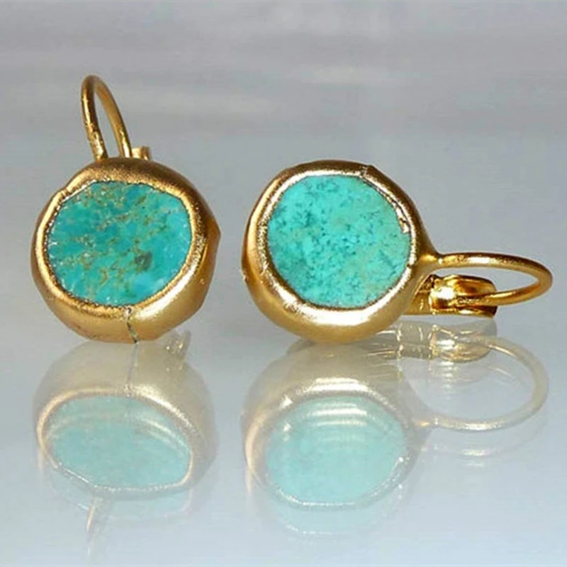 Boucles d'oreilles dorées avec pierres turquoise