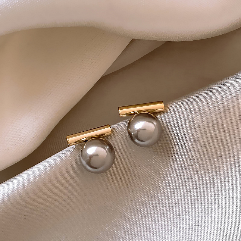 Boucles d'oreilles perles foncées