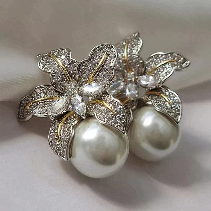 Boucles d'oreilles élégantes avec fleurs de perles