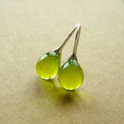 Boucles d'oreilles vintage en cristal d'olive