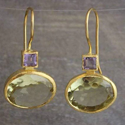 Boucles d'oreilles dorées avec cristaux verts vintage