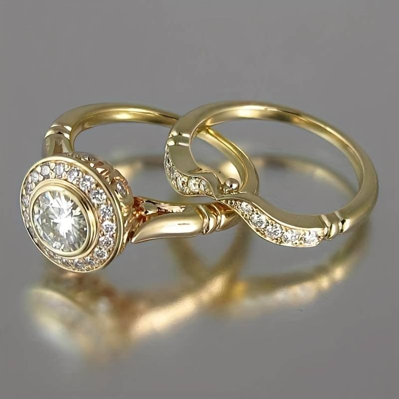 Ensemble de bagues en or et zircon