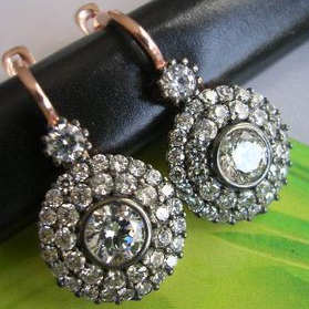 Anello vintage in argento con cristallo integrato