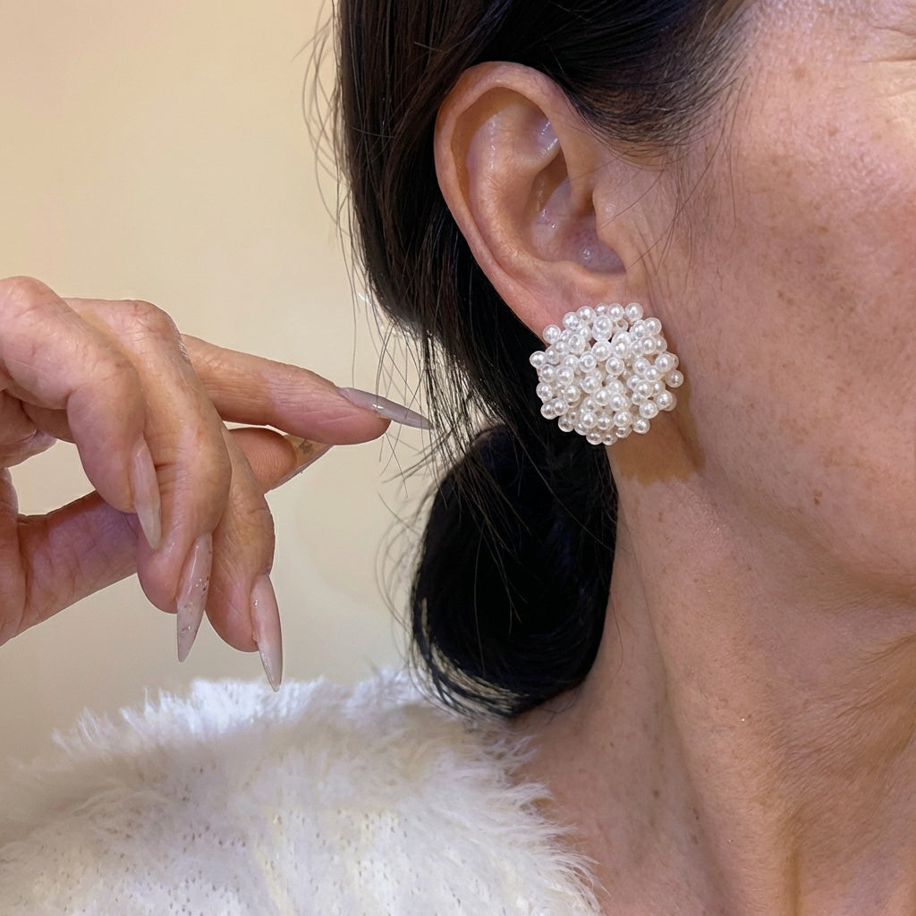 Boucles d'oreilles classiques avec perle incrustée