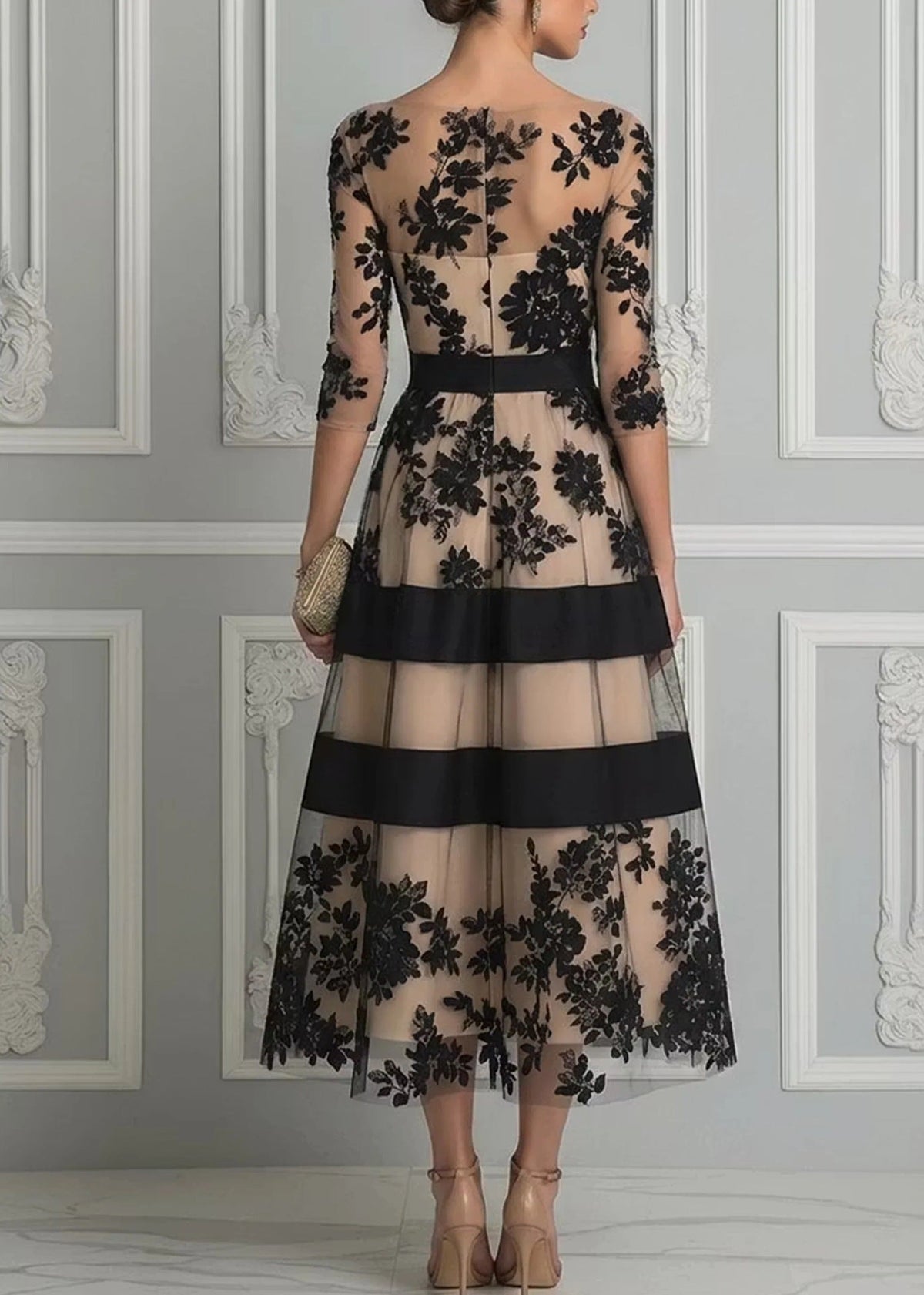Robe midi élégante avec dentelle florale et tulle